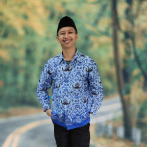 YOGI RAMDHAN MUSTOFA, S.Pd/ Wakil Kepala Sekolah Bidang Kurikulum